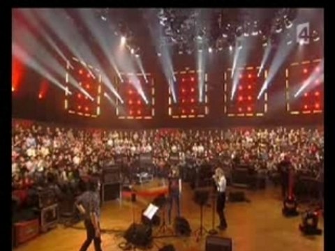 The Blood Arm & Les Plasticines -J' aime regarder les filles