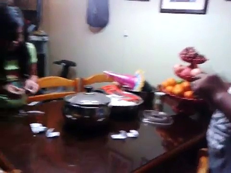 2014 New Year Celebration-Hunting game challenge-Albaladejo kids..so Funny!!!-Fzcc66zKiME