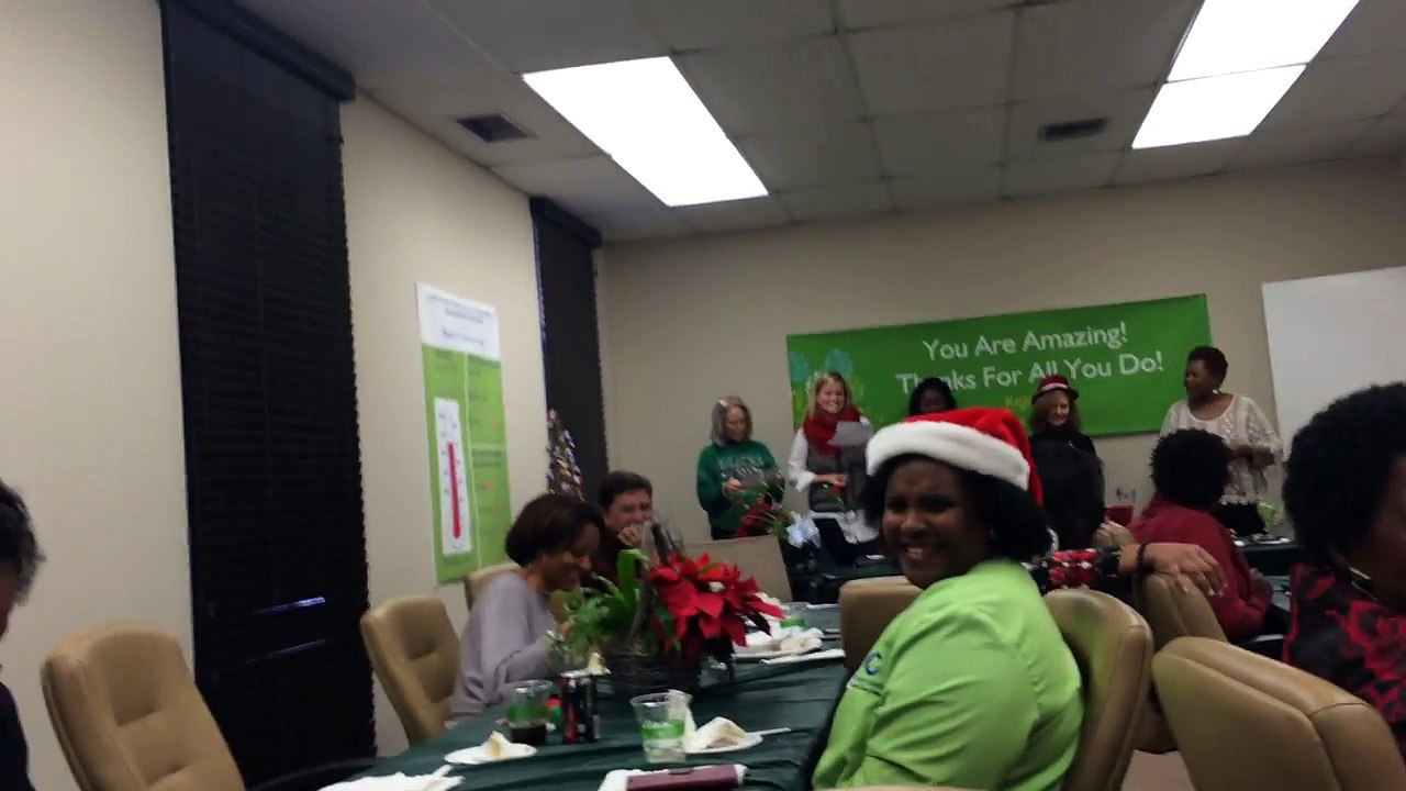 Famous Christmas Song (12.18.2015 @1 -pm)-0NupTqnULlQ