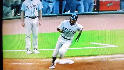 Baseball Kid Christian Haupt Commercial for 2014 MLB All Star Game-oBn0Kngch8c