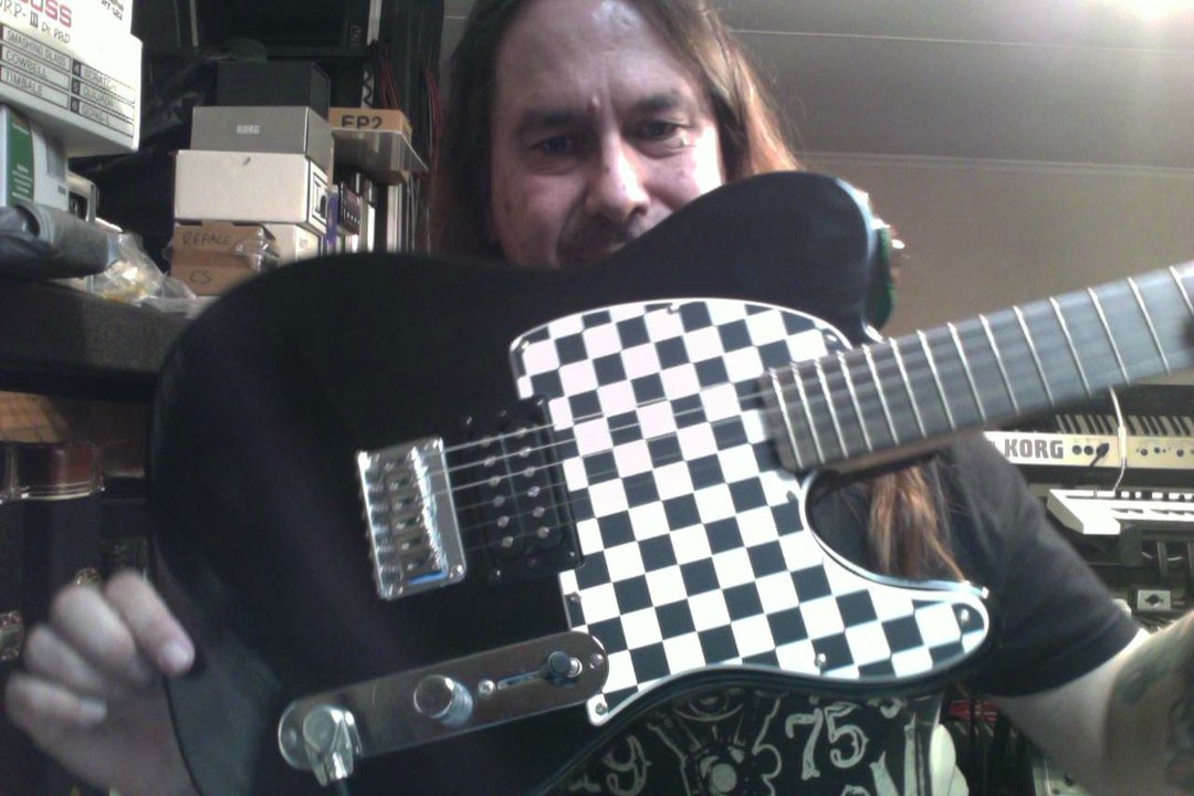 Avril Lavigne Squier Telecaster Review - video Dailymotion