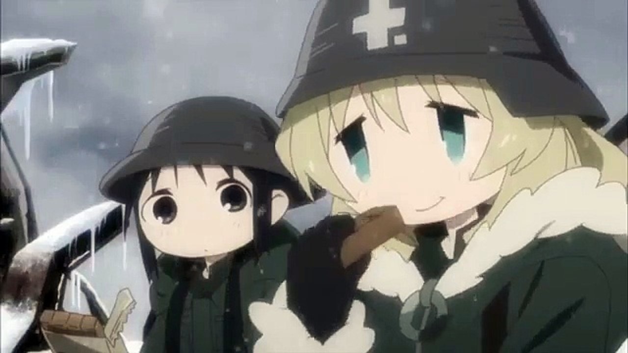 Chito points her gun at Yuuri - Shoujo Shuumatsu Ryokou (Girls Last Tour)