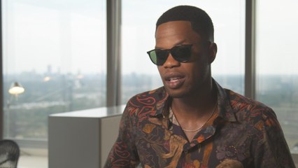 "Dynasty" Cast Spill on the Show's Fashion