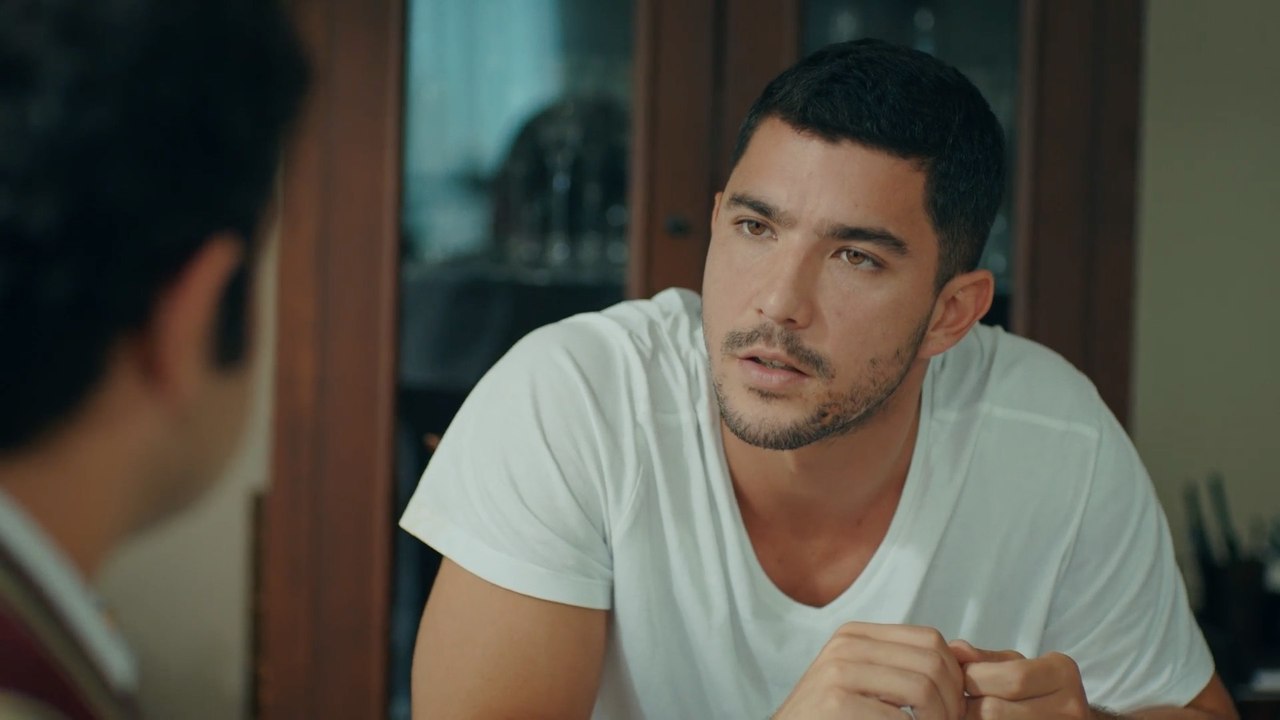 Klavye Delikanlıları 3. Bölüm Erkek Evlat Kıskançlığı