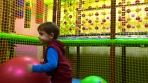 Toyland Loc de joaca cu bilute colorate si baloane la Bogdan`s Show