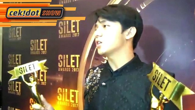 Cekidot Show: Boyong Dua Piala Silet Awards, Begini Ekspresi Arbani Yasiz