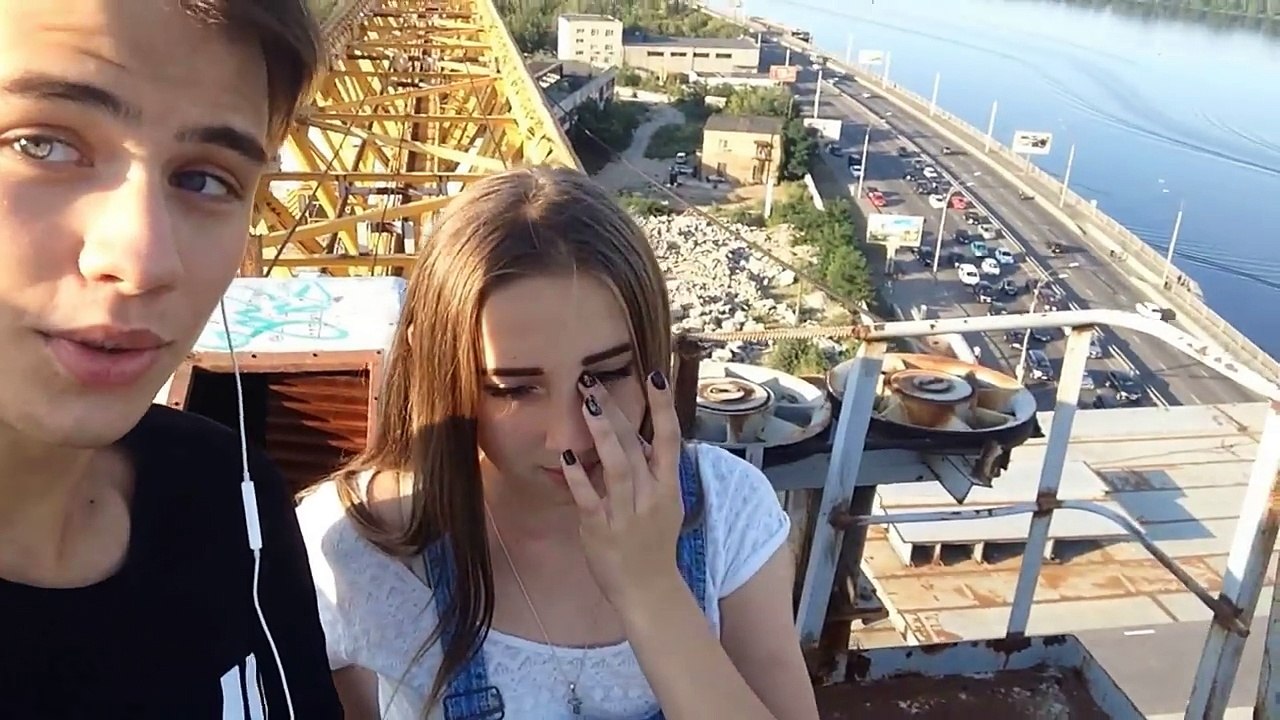 VLOG: ЗАМАНИЛ ШКОЛЬНИЦ | ПОЦЕЛУЙ НА ВЫСОТЕ