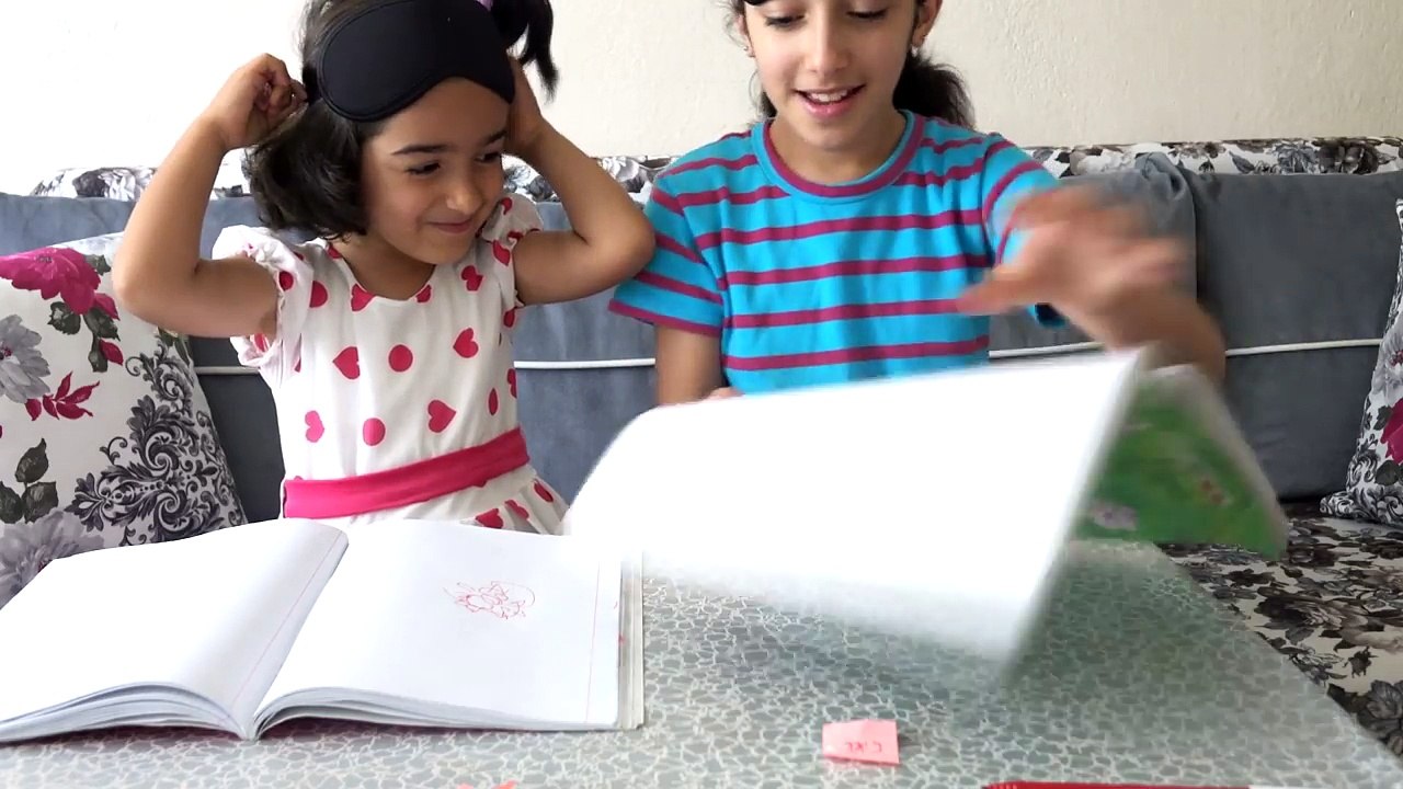 Gözü kapalı resim çizmek