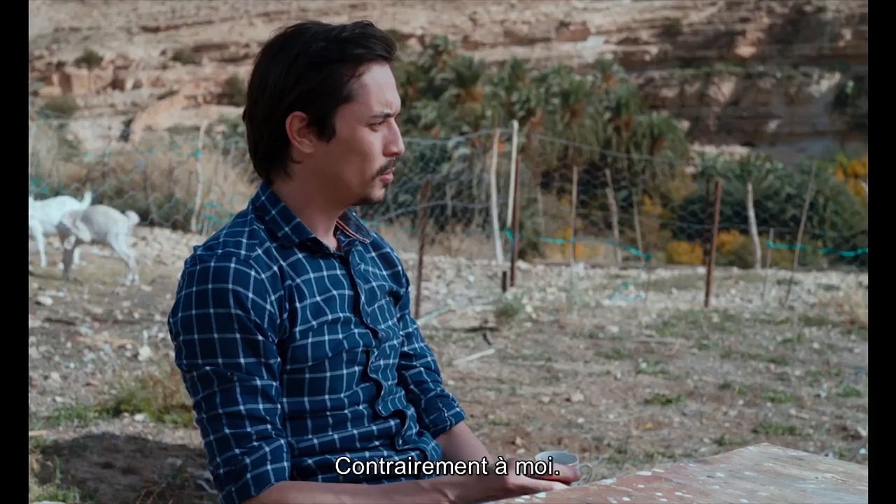 En attendant les hirondelles Bande-annonce VOSTFR