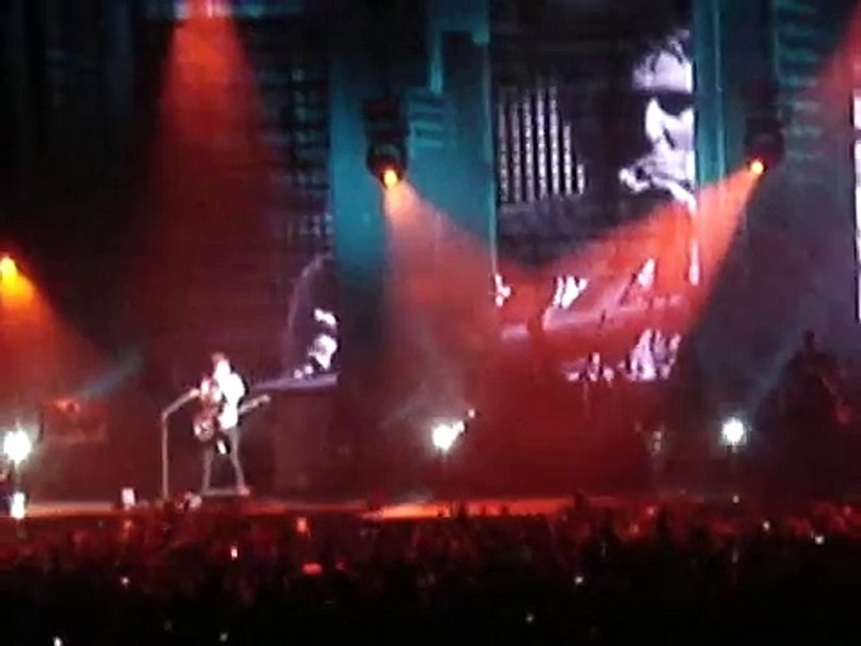 Muse - New Born, Olympic Park, Seoul, South Korea  1/7/2010