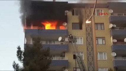 Diyarbakır'da Evde Çıkan Yangın Panik Yarattı