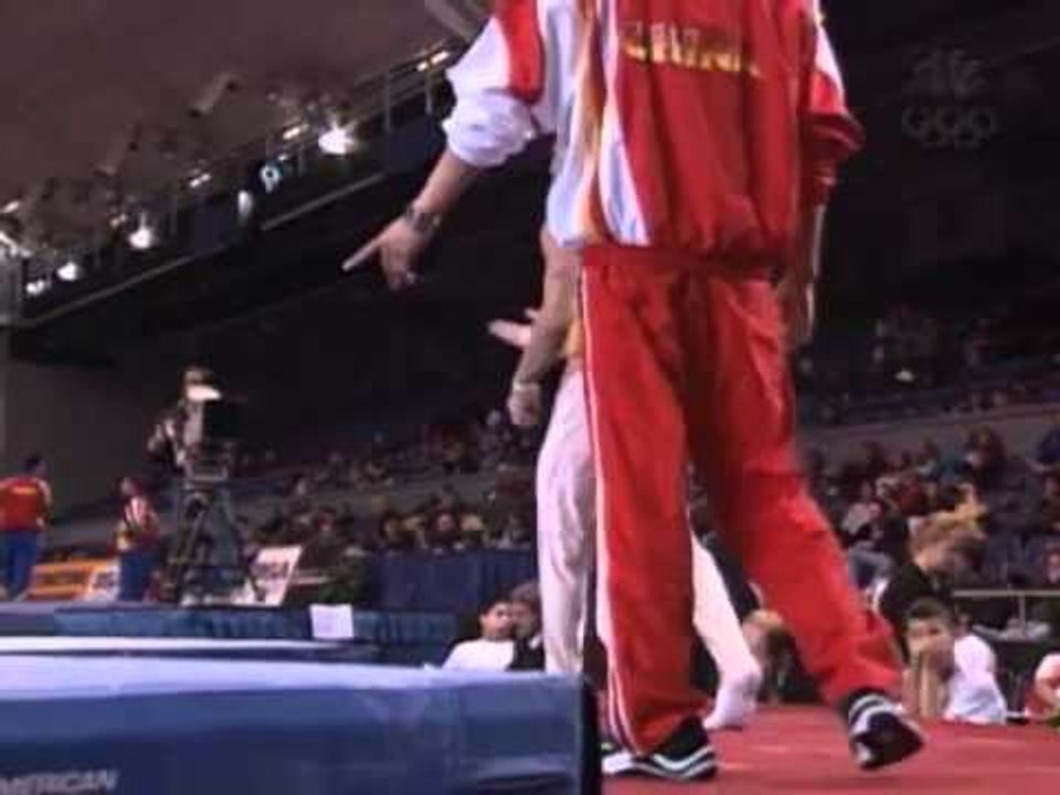 Li Rongjie - Parallel Bars - 2000 Pontiac International Team ...