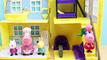 Casa de Peppa Pig en español de BANDAI | Casita de juguete de Peppa pig y George