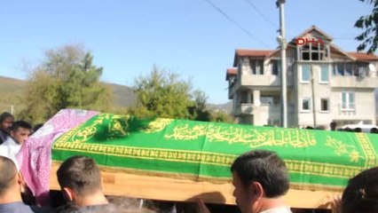 Sakarya Akyazı'da Trafik Kazasında Ölen 3 Kişi Toprağa Verildi
