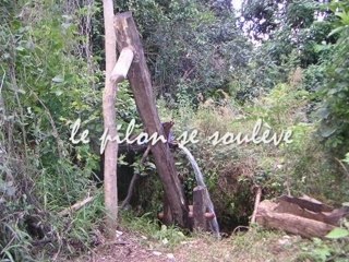 Marteau pileur de riz à Marovato (Madagascar)