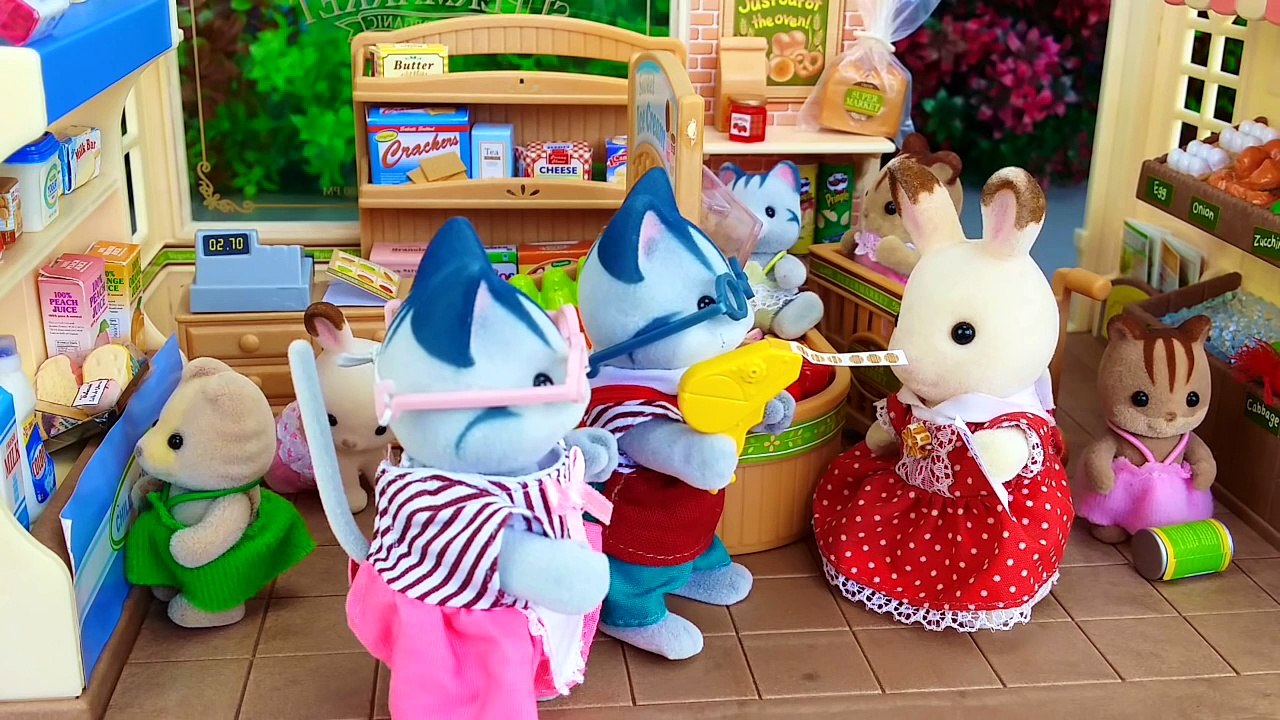 4º Los BEBES DESTROZAN el SUPERMERCADO Calico Critters Sylvanian Families