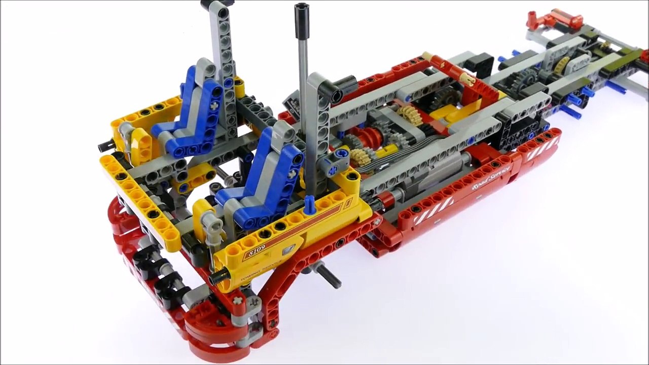 Lego Technic 8109 Flatbed Truck - Lego Speed Build Review