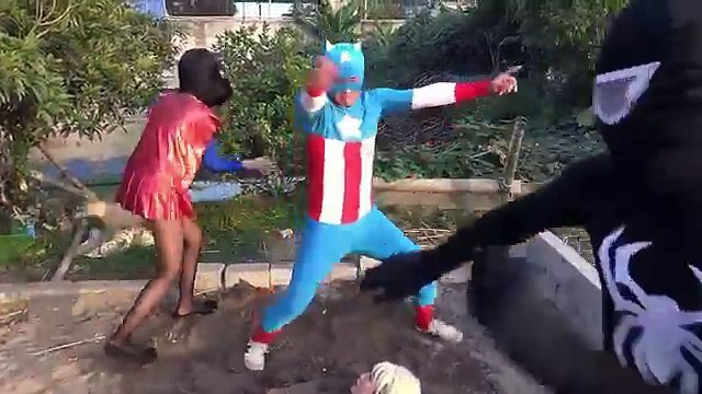 джокер и черный человек-паук похищать и выпекать замороженной Эльза! видео смешной в реальной жизни