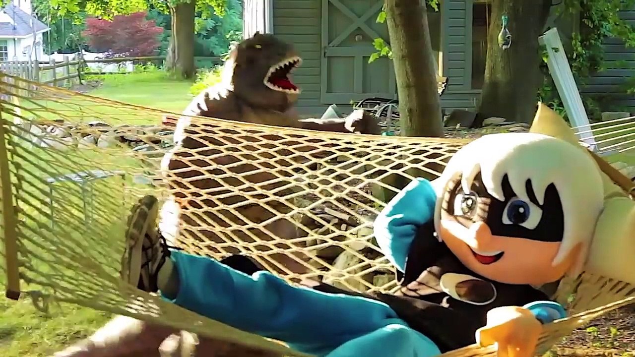 Costume Game with Hulk and Joker In Real LIfe Soccer