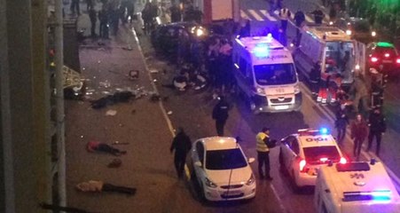 Ukrayna'da Araç Kalabalığa Daldı: 6 Ölü