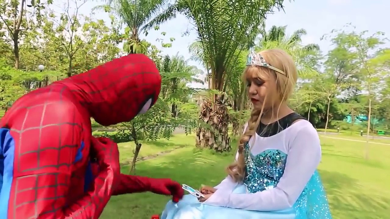 Super homen Elsa congelada Pegadinha VALENTINE Super homen Homem Morcego Super heróis na vida real