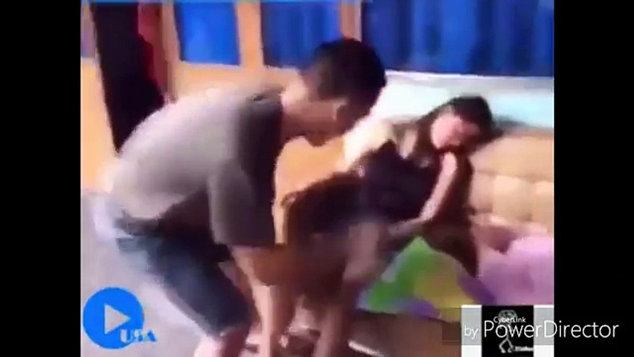 Les clips les plus puissants des vidages très drôles et embarrassants