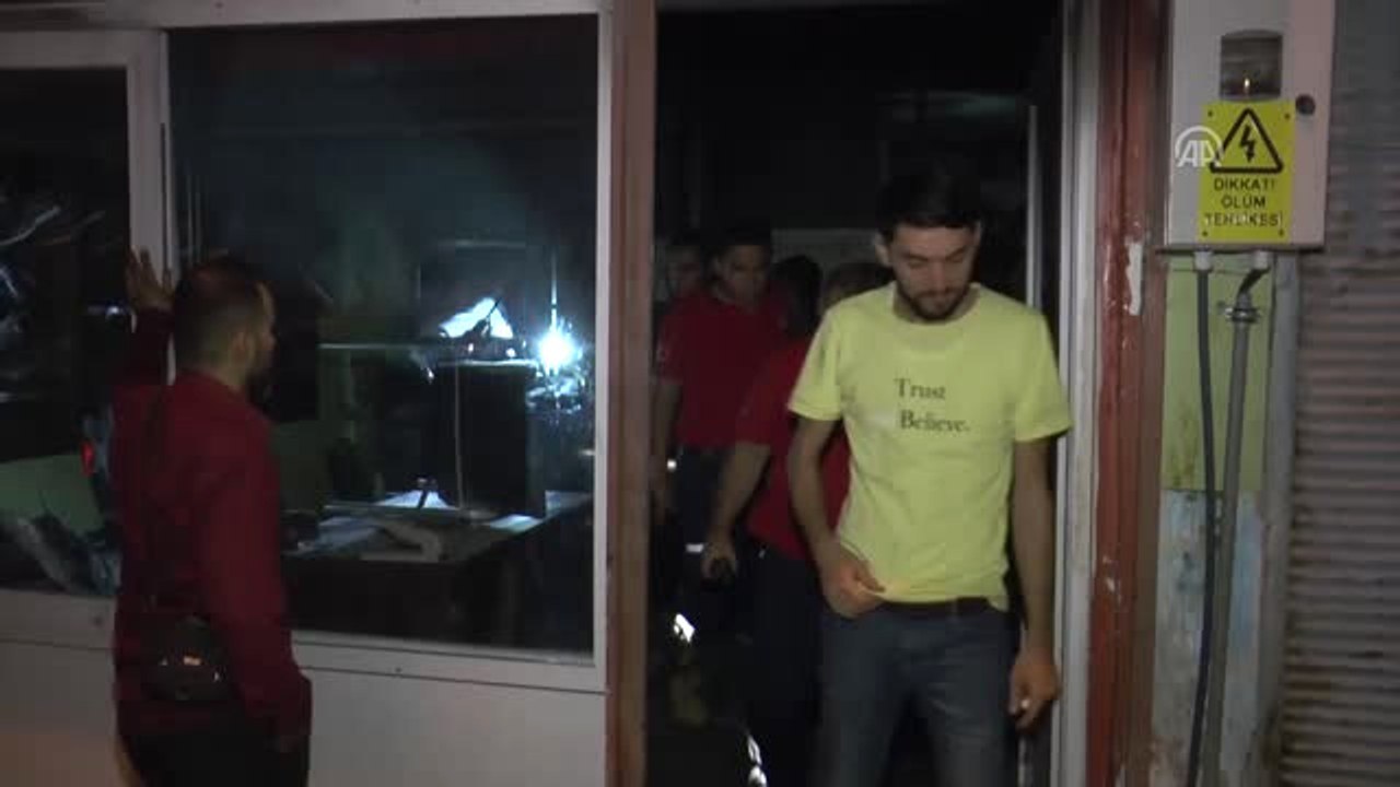 Ayakkabı İmalathanesinde Yangın: 4 Yaralı