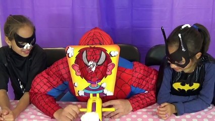 SPIDERMAN PIE FACE GAME! BATGIRL VS CATWOMAN! SUPERHERO FUN IN REAL LIFE :)