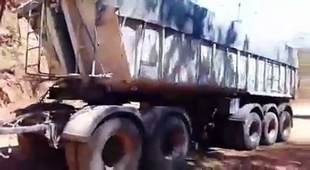 CAMINHÃO VOLVO FH EMPINANDO NO TOP - VOLVO AO EXTREMO