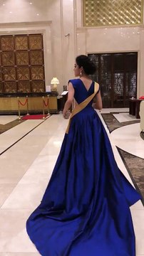 Huyền My diện váy hở eo, xẻ cao vẫn vô tư chạy nhảy như đi chợ