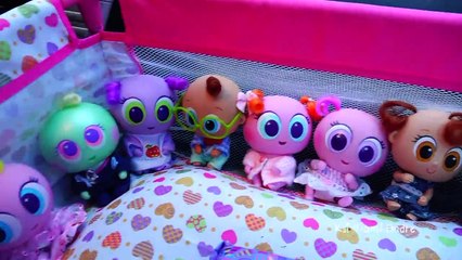 Juguetes Distroller - Llevo a los bebés a ver una cascada en el bosque y cae nieve - Ksi Mami Andre