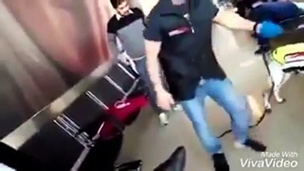 Avusturya Polisi Türk Yolcuları Köpeklerle Aradı!