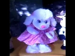 PELUCHE AUTOMATE SOURIE BLANCHE