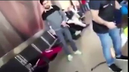 Avusturya polisi Türk yolcuları köpeklerle aradı