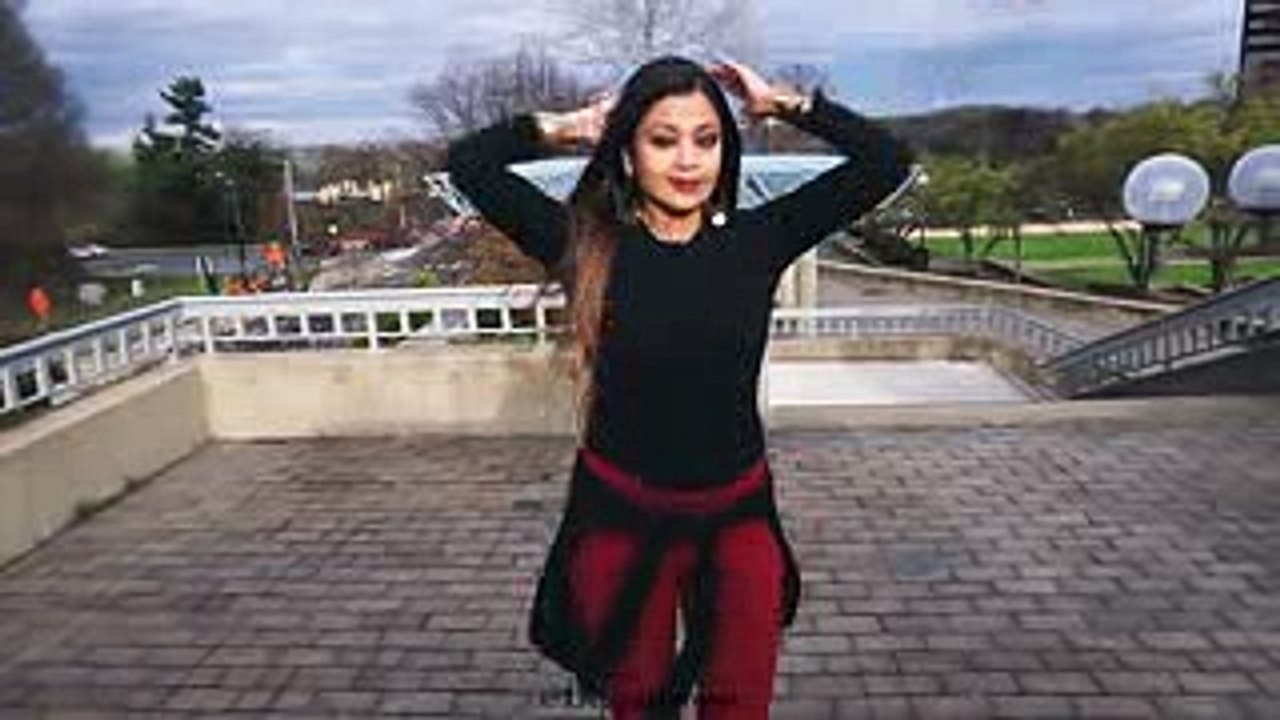 Cheez_Badi_-_Machine___QUICK_CHOREOGRAPHY_-_(Expression-Focused)___Bollywood_Dan