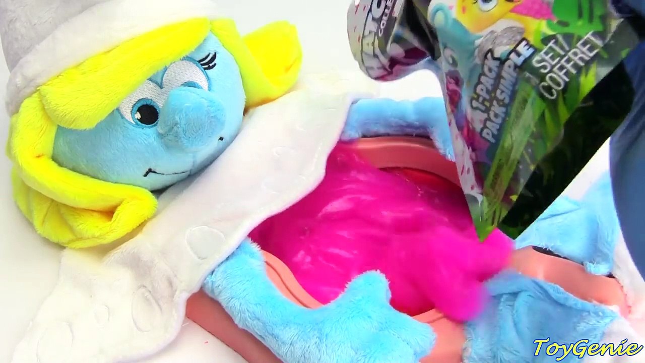Cutting Open Smurfette Whats Inside Her Belly