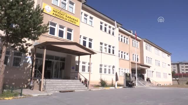 Öğrenciler Şehit Ailelerine Destek İçin Mutfağa Girdi