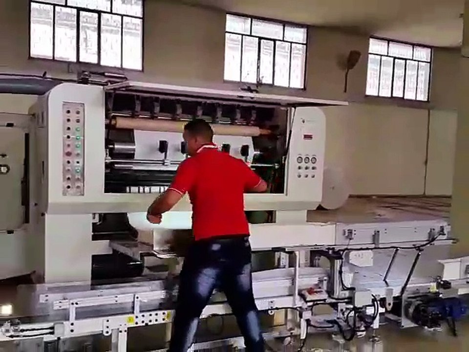 ماكينة خط انتاج و تغليف مناديل الوجه الأوتوماتيكي منشأ تايواني