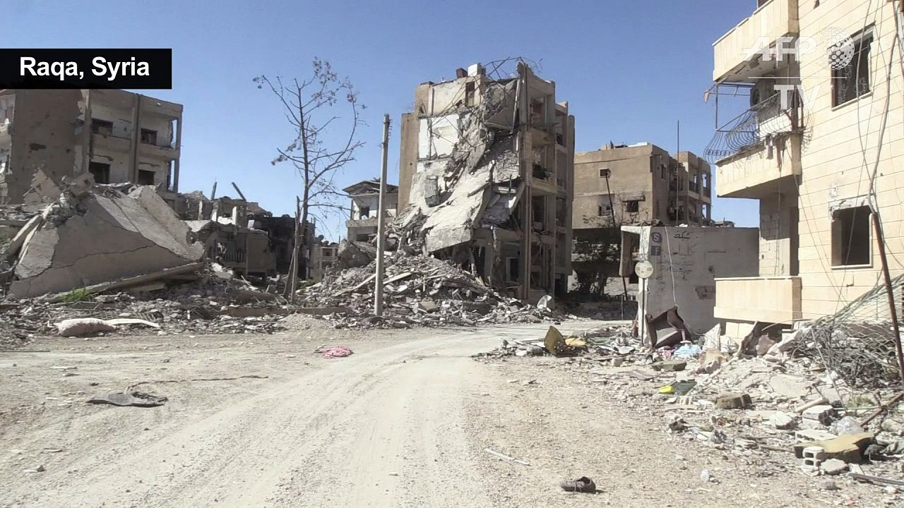 After IS, crumbled buildings and eerie silence in Syria's Raqa