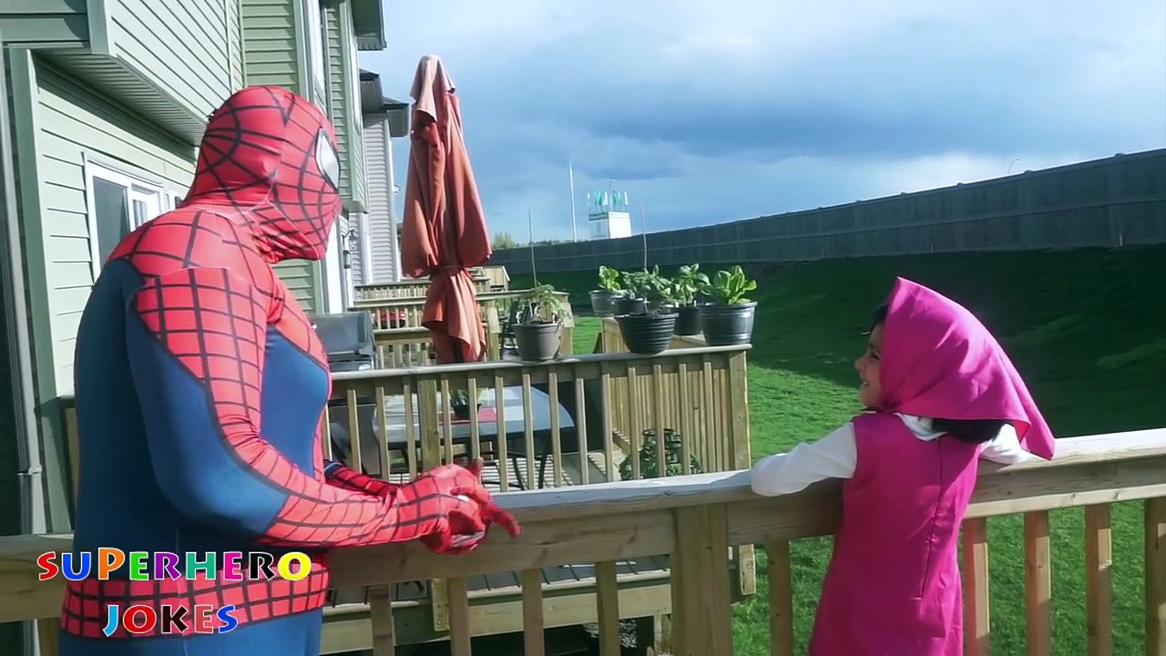 MASHAS DOLLS GET CRUSHED UNDER RECKLESS JOKERS CAR w/ SPIDERMAN