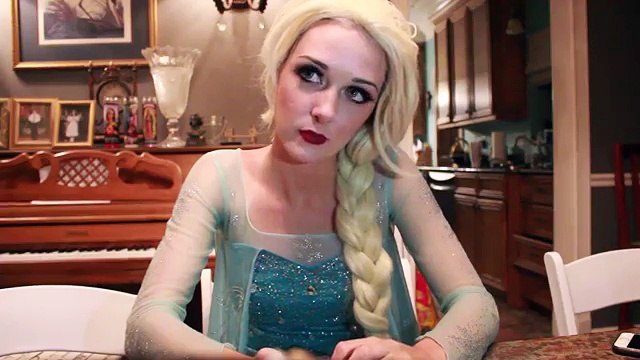 QUEEN ELSA BELIEVES IN GHOSTS!