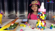 Bad Baby Bottle Bubble Gum Gumballs VS Extreme Sour Warheads Candy - Kinder Egg Surprise Toys