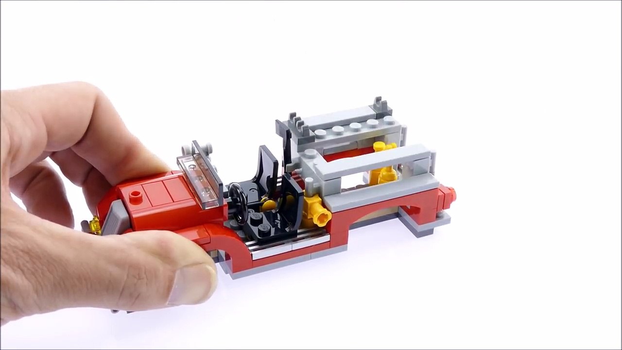 Lego Creator 10197 Fire Brigade - Lego Speed Build Review