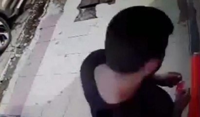 Banka dolandırıcıları güvenlik kamerasında