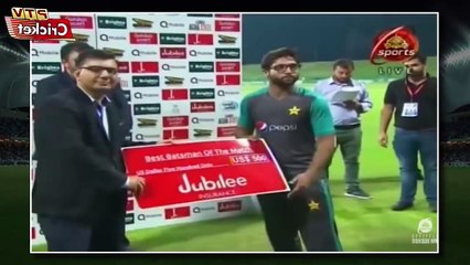 Who Is Your Ideal - Watch Imam Ul Haq Strange Reply To Ramiz Raja - YouTube