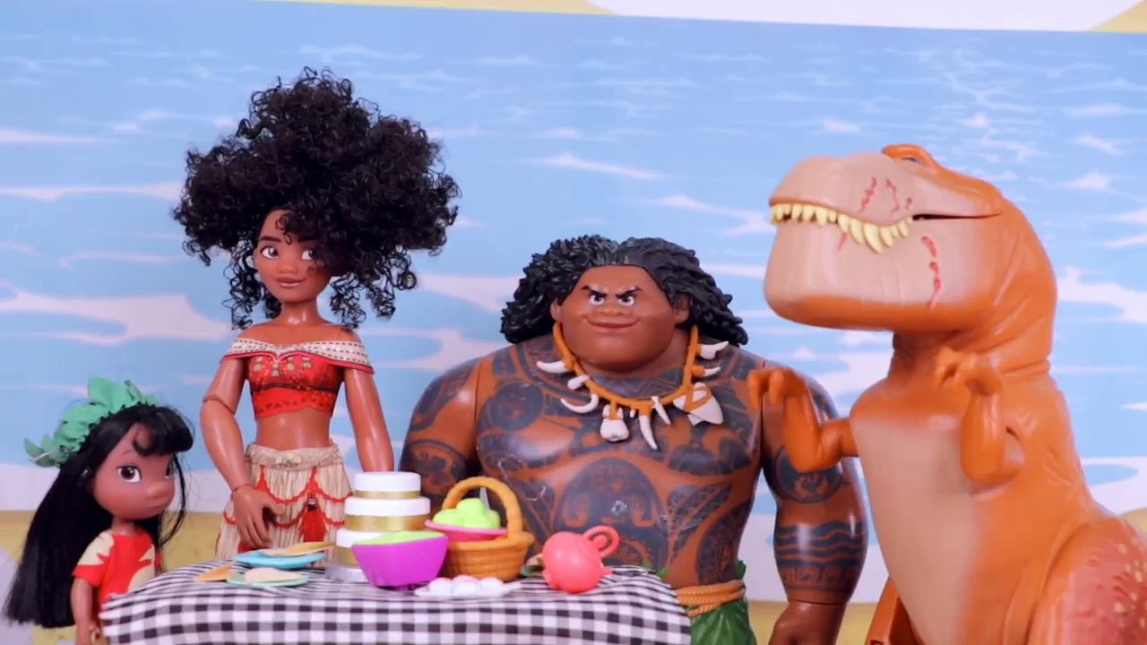 Moana: Maui se Convierte en Vaca y Rompe Su Anzuelo Mágico! - Juguetes Fantásticos