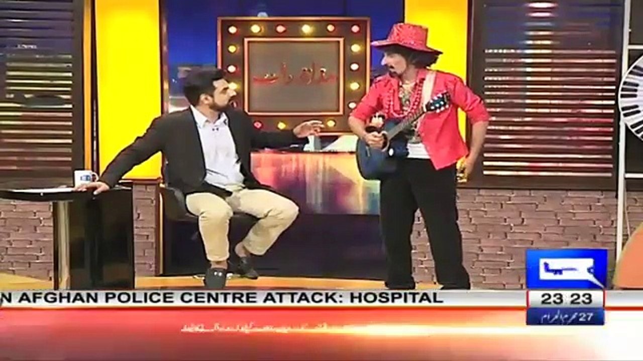 Attaullah esa khalvi in mazaq raat with John fary