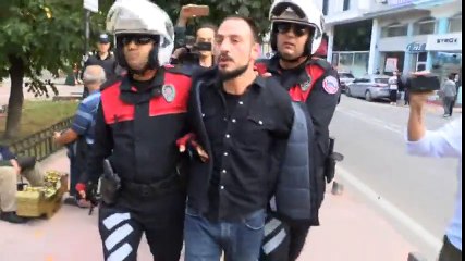 Üzerinden Silah Çıktı, Polis ve Gazetecilere Küfürler Yağdırdı