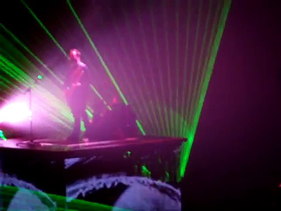 Muse - New Born, Pacific Coliseum, Vancouver, BC, Canada  4/1/2010