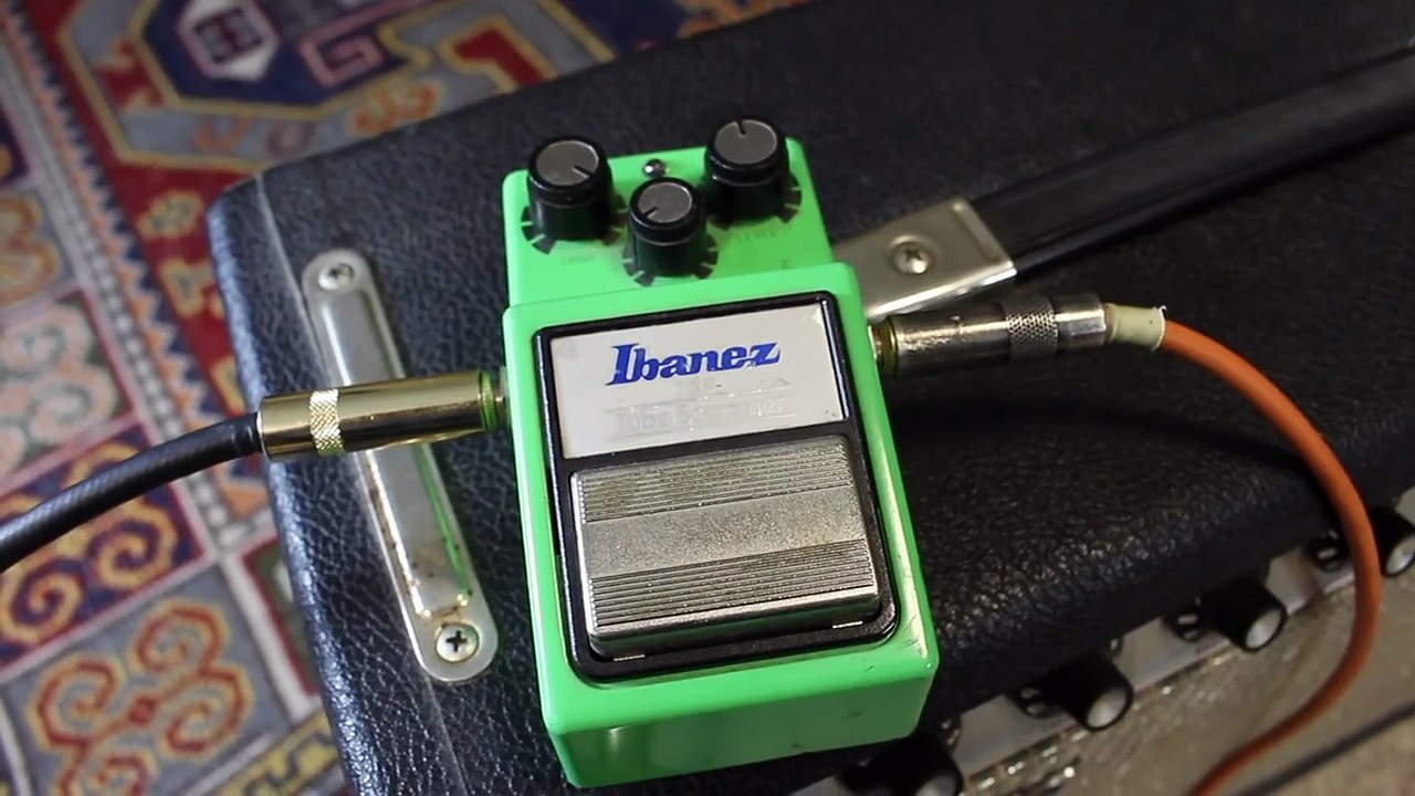 How to Mix Chords with Blues Guitar Licks